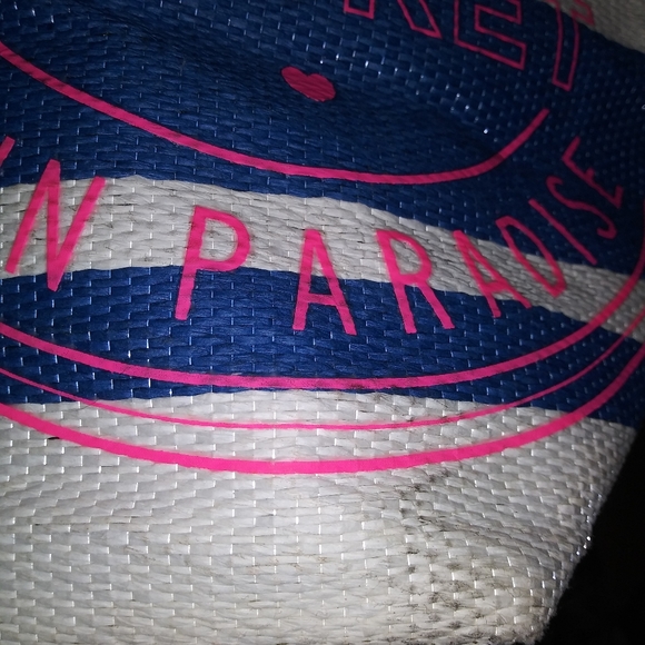 Victoria's Secret Tote - Picture 2 of 5